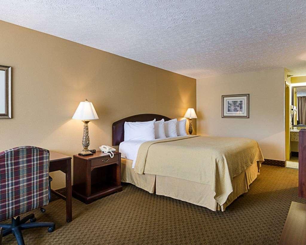Quality Inn ルイスバーグ 部屋 写真