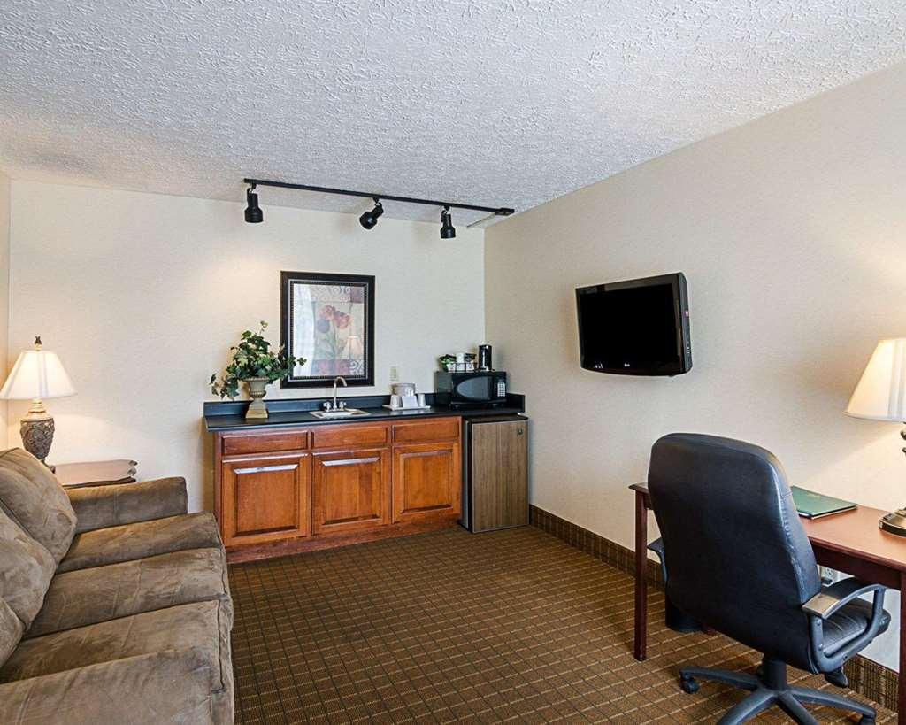 Quality Inn ルイスバーグ 部屋 写真