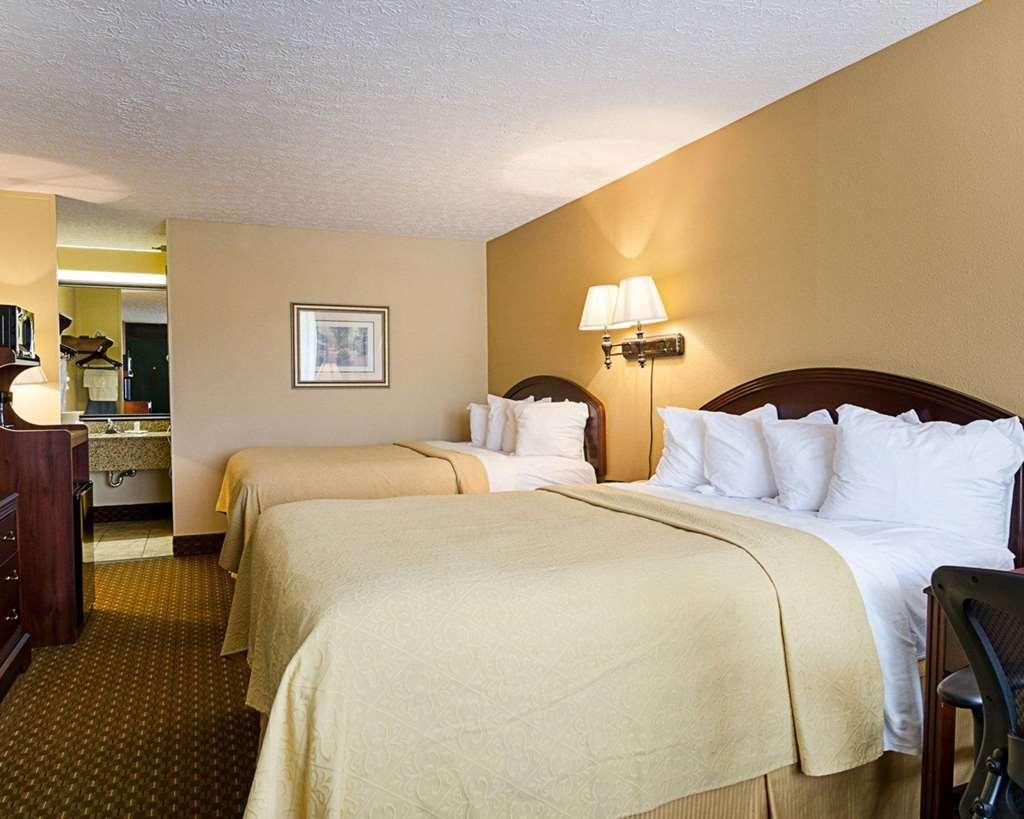 Quality Inn ルイスバーグ 部屋 写真