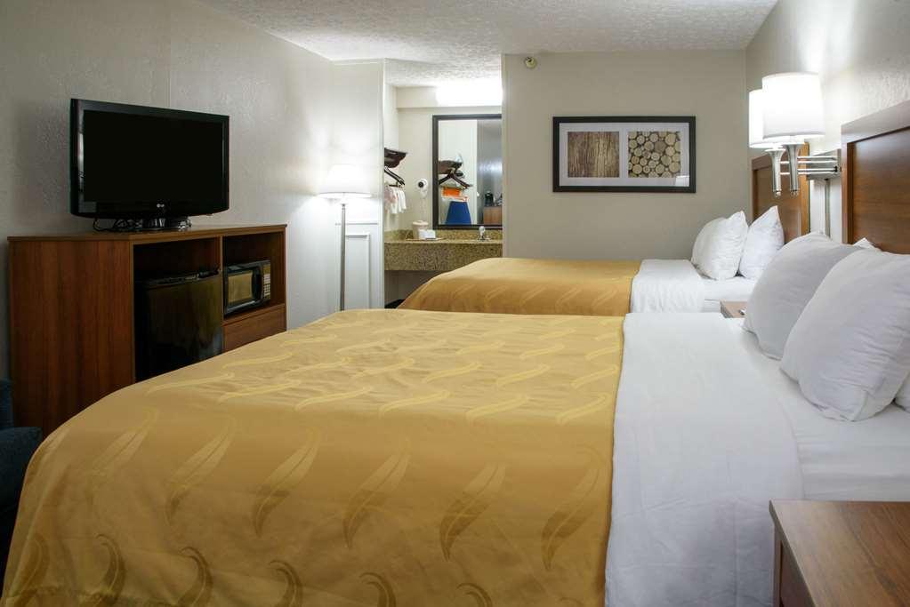 Quality Inn ルイスバーグ 部屋 写真